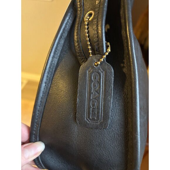 Vintage Coach Janice Legacy Black Crossbody Style # 9950 - Picture 12 of 14
